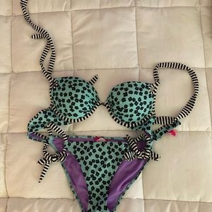Victoria’s Secret polka dot green swimsuit bikini